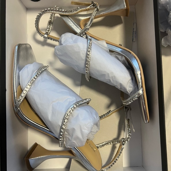 Tony Bianco Shy silver nappa metallic heels 7.5 - Picture 1 of 4